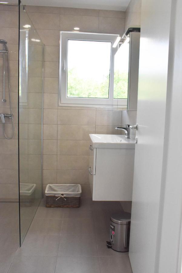 Apartma Med Oljkami - ปอร์โตรอซ ภายนอก รูปภาพ